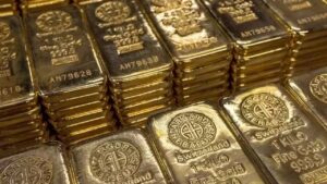 Emas Dunia Anjlok 1% Dihantam Kekhawatiran Inflasi dan Prospek Suku Bunga Tinggi
