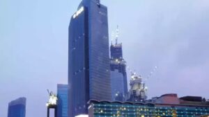 Saham BBCA Anjlok Signifikan, Valuasi Terendah dalam Satu Dekade